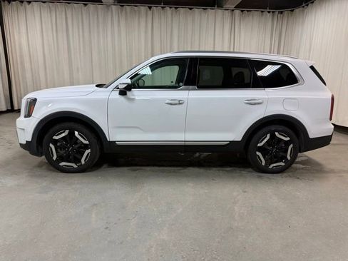 Used 2025 Kia Telluride S AWD/4WD image 9