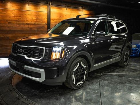 Used 2025 Kia Telluride S AWD/4WD image 2