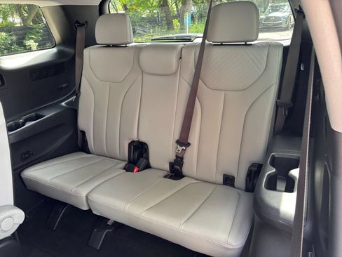 Used 2024 Hyundai Palisade SEL FWD image 32