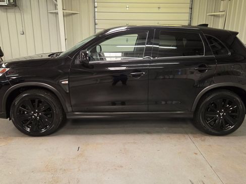Used 2026 Mitsubishi Outlander Sport AWD image 3