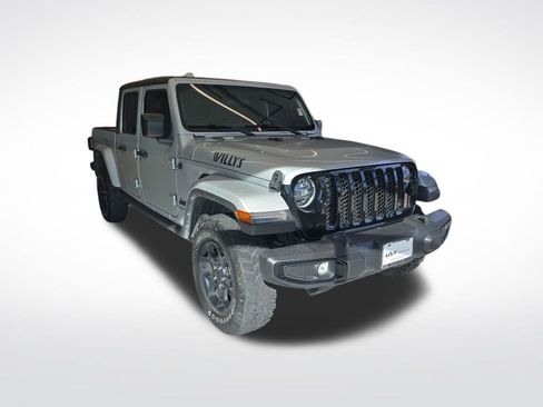 Used 2023 Jeep Gladiator Willys image 8