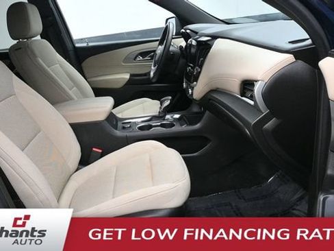 Used 2022 Chevrolet Traverse LS AWD/4WD image 11