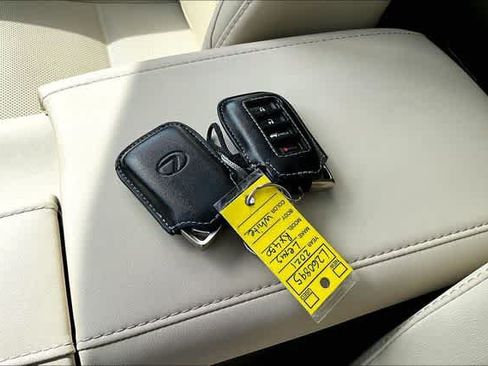 Used 2021 Lexus RX 450h AWD w/ Premium Package image 35