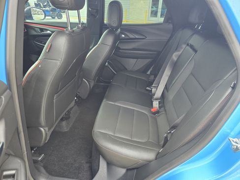 Used 2025 Chevrolet TrailBlazer RS w/ Convenience Package image 8