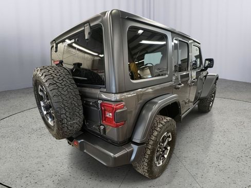 Used 2025 Jeep Wrangler Unlimited Rubicon AWD/4WD image 5