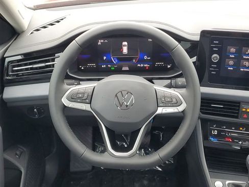 New 2025 Volkswagen Jetta SE image 27
