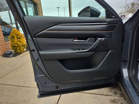 Certified 2025 MAZDA CX-50 AWD 2.5 S w/ Premium Plus Pkg image 15