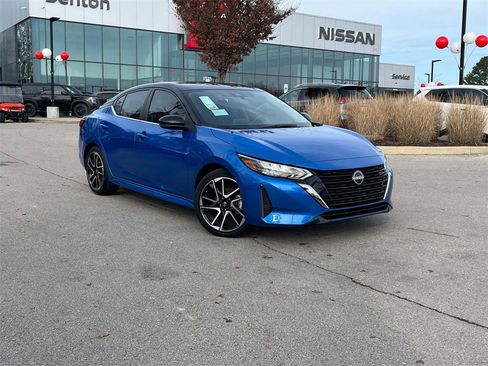 Certified 2025 Nissan Sentra SR image 2