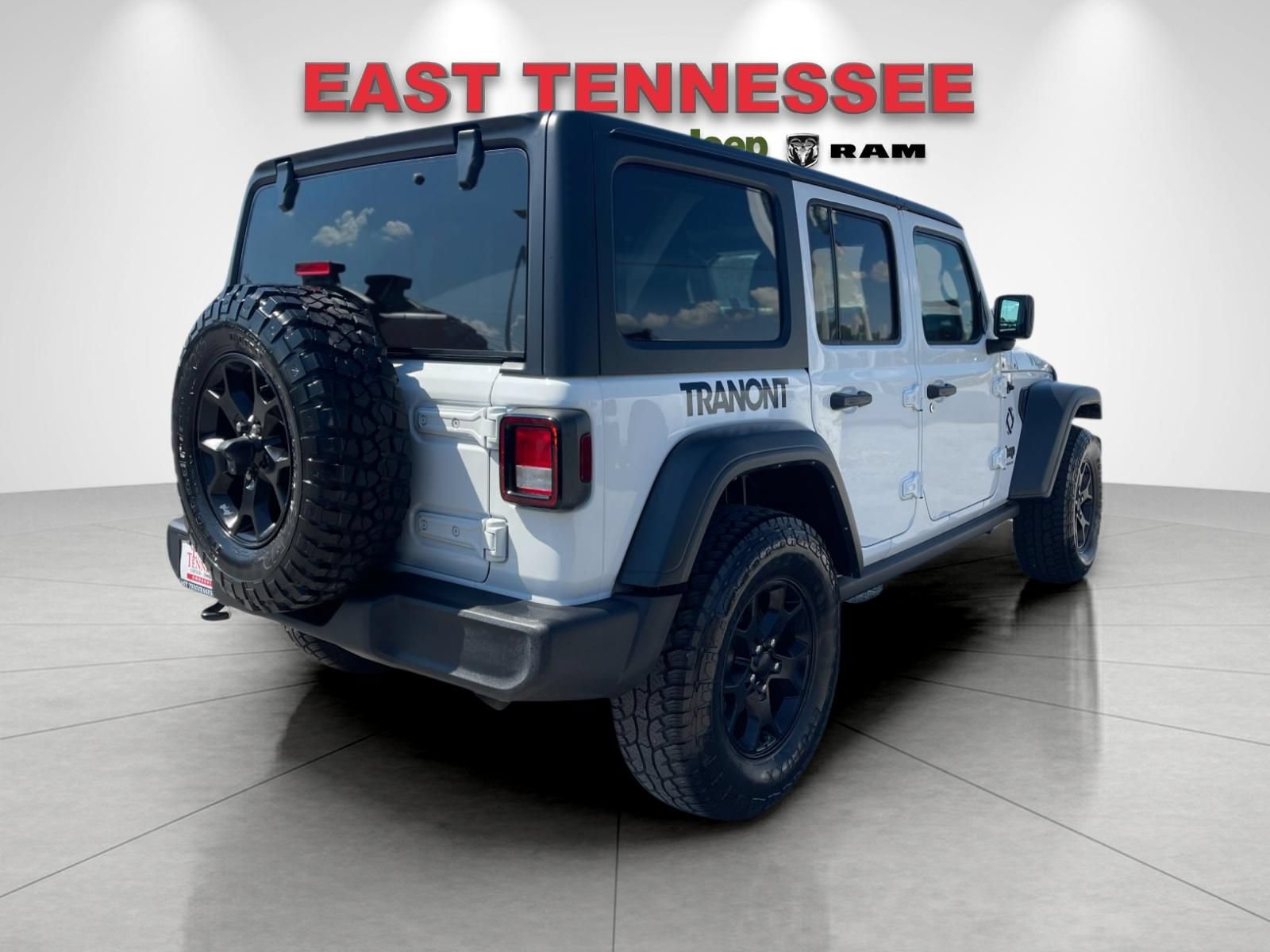 Used 2023 Jeep Wrangler Unlimited Sport AWD/4WD image 3