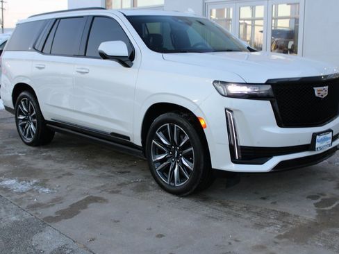 Used 2023 Cadillac Escalade Sport Platinum image 1