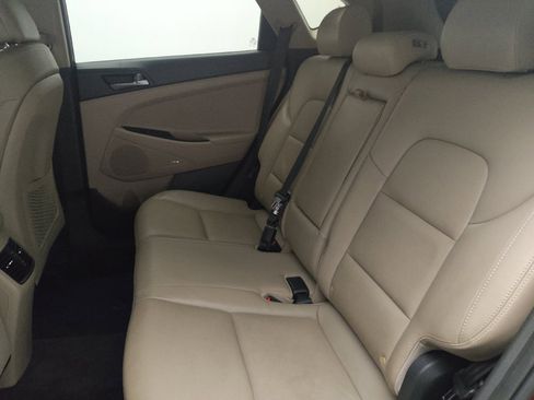 Used 2017 Hyundai Tucson SE Plus image 18