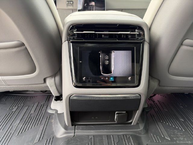 Certified 2026 Cadillac Escalade IQL Sport 1 w/ LPO, Floor Liner Package AWD/4WD image 12