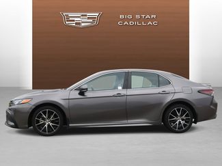 Used 2024 Toyota Camry SE video 2