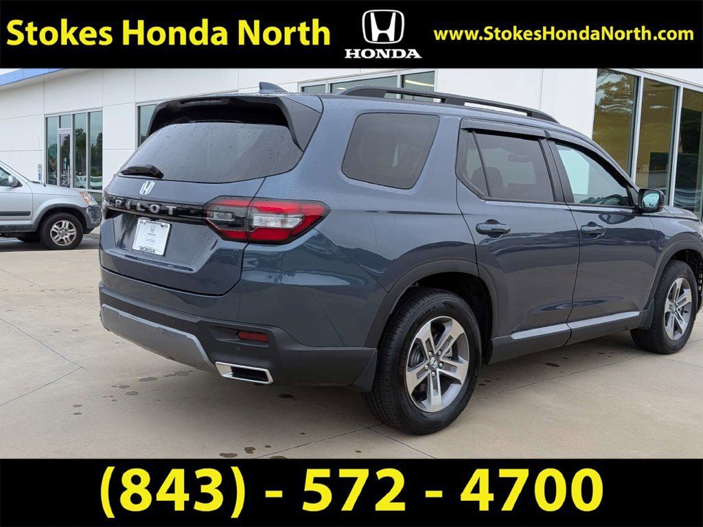 Certified 2026 Honda Pilot EX-L image 4