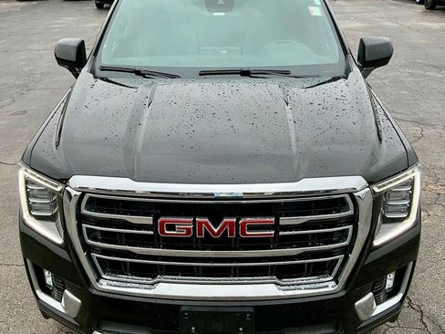 Used 2023 GMC Yukon SLT AWD/4WD image 11