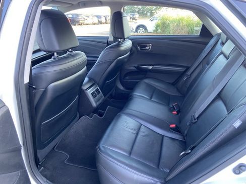Used 2018 Toyota Avalon Touring w/ All Weather Liner Package FWD image 50