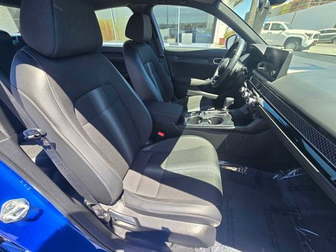 Used 2023 Honda Civic Sport image 10