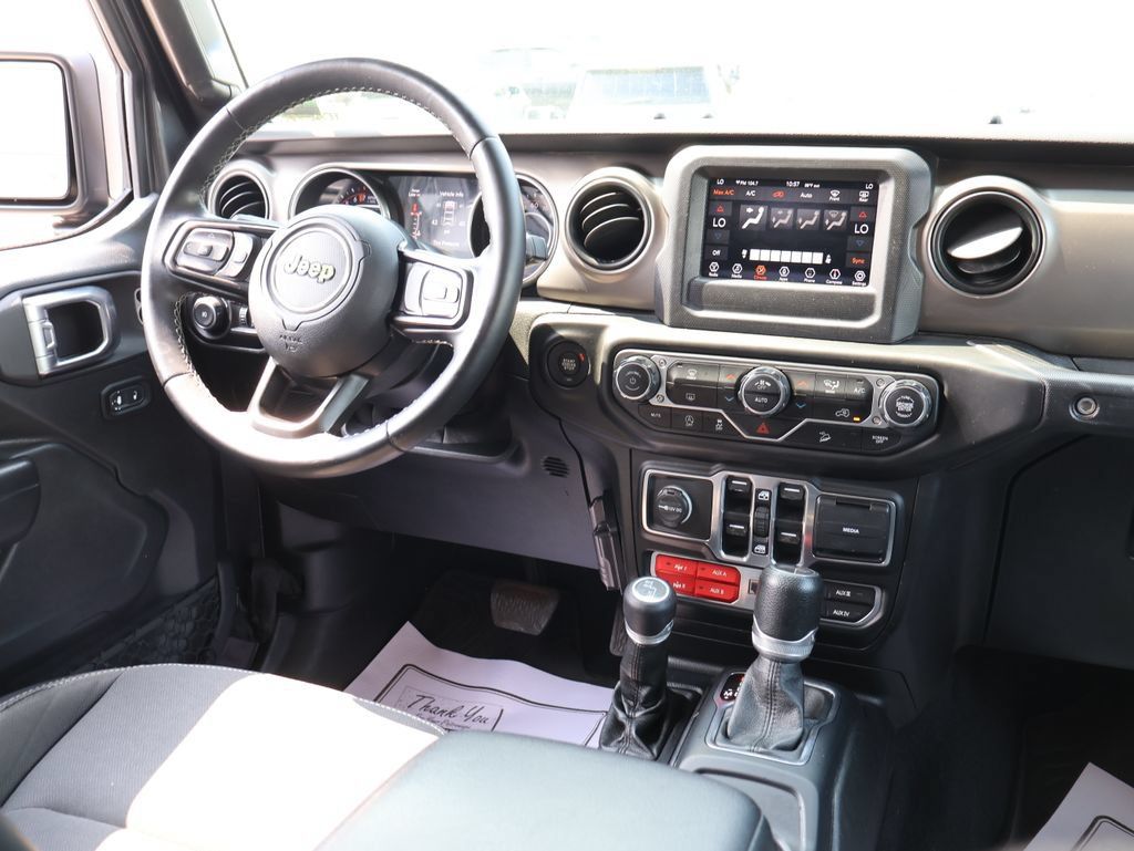 Used 2020 Jeep Wrangler Unlimited Sport AWD/4WD image 12