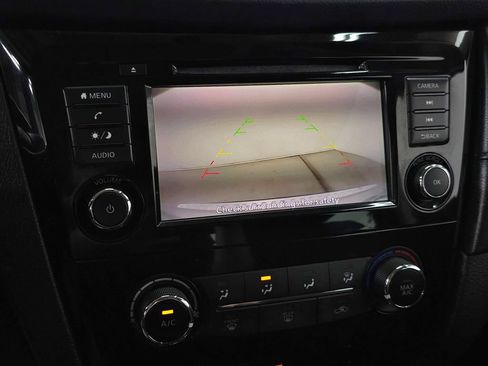 Used 2018 Nissan Rogue S AWD/4WD image 22