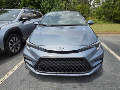 Used 2024 Toyota Corolla SE FWD image 2