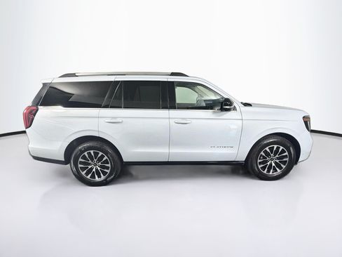 Used 2025 Ford Expedition Platinum AWD/4WD image 10