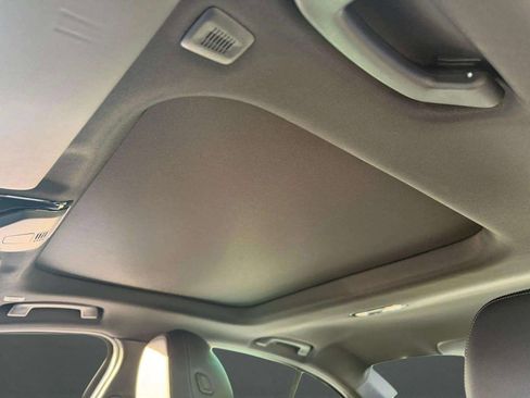 Used 2025 BMW 330i Sedan image 21