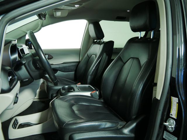 Certified 2017 Chrysler Pacifica Touring-L Plus w/ Advanced Safetytec Group FWD image 21