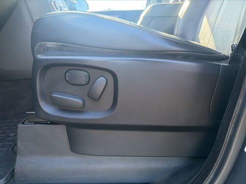 Used 2016 Land Rover LR4 HSE LUX image 17