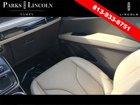 Certified 2021 Lincoln Nautilus Reserve w/ Equipment Group 201A image 14