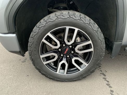 Used 2021 GMC Sierra 1500 AT4 w/ AT4 Premium Package image 11