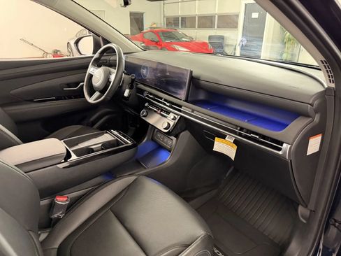 Used 2025 Hyundai Tucson Limited AWD/4WD image 44