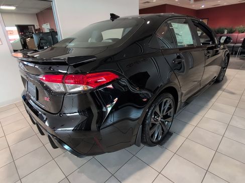 Used 2026 Toyota Corolla SE w/ SE Package FWD image 6