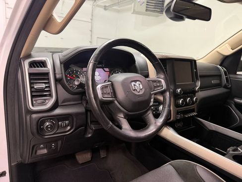 Used 2020 RAM 1500 Laramie AWD/4WD image 4