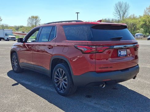 Used 2023 Chevrolet Traverse RS image 8