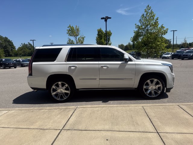 Used 2019 Cadillac Escalade Premium Luxury AWD/4WD image 5