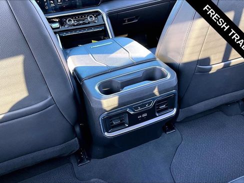 Used 2024 GMC Sierra 2500 Denali w/ Denali Reserve Package AWD/4WD image 12
