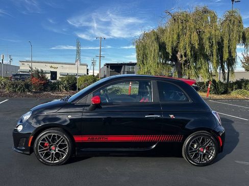 Used 2017 FIAT 500 Abarth w/ Popular Equipment Package FWD image 3