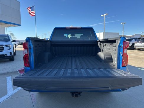 Used 2023 Chevrolet Silverado 1500 Custom image 7