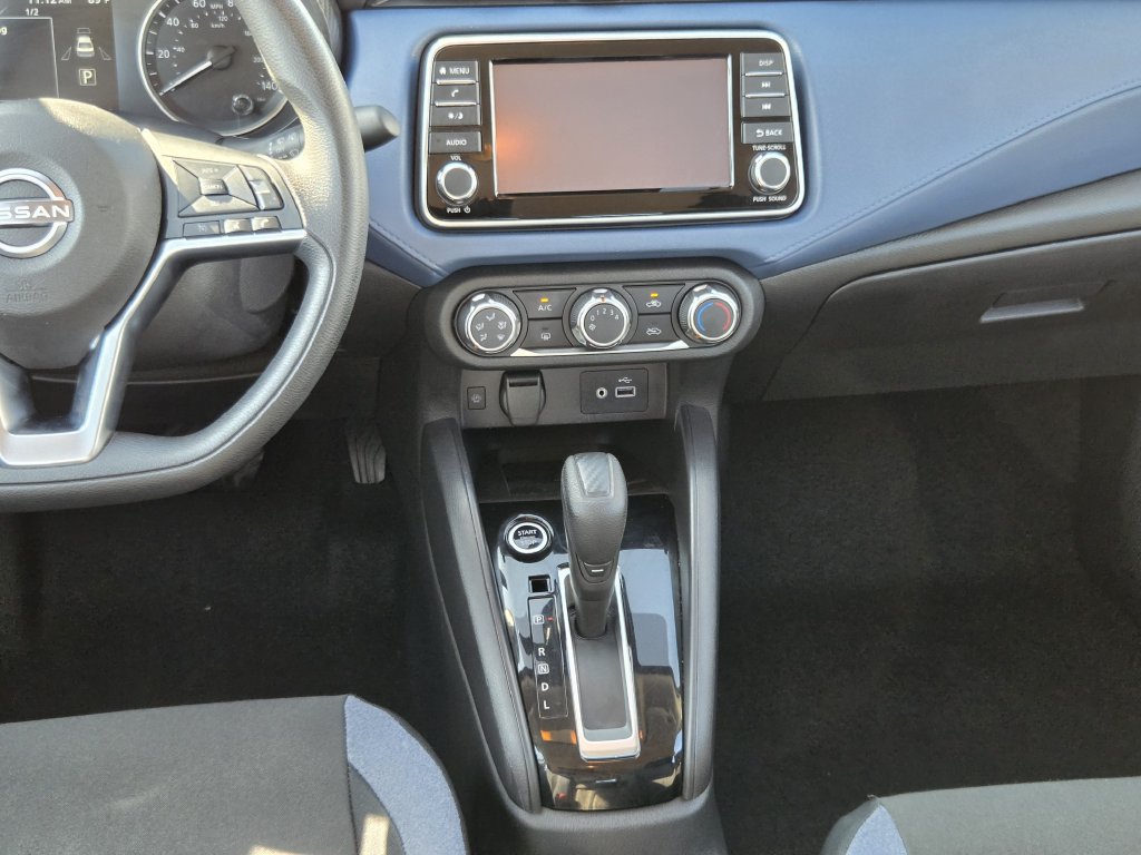 Used 2025 Nissan Versa SV FWD image 16