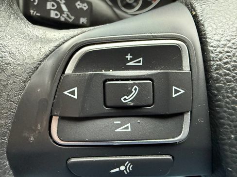 Used 2014 Volkswagen Passat 1.8T S image 9