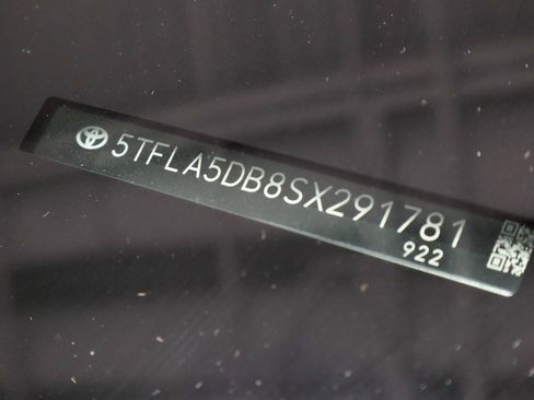 Used 2025 Toyota Tundra SR5 image 31