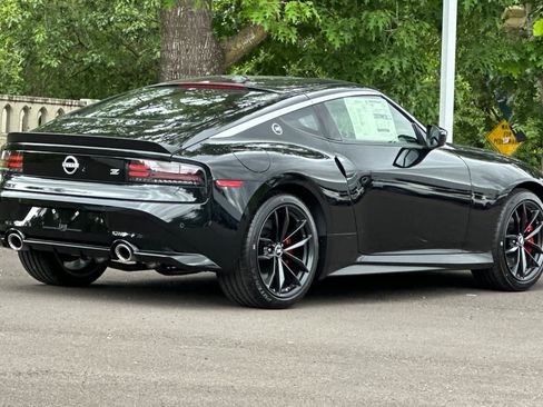 New 2026 Nissan Z Performance w/ Floor Mat Package RWD image 2