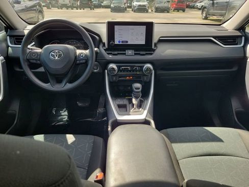 Used 2025 Toyota RAV4 XLE image 7