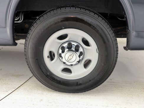 Used 2017 Chevrolet Express 3500 LT w/ LT Preferred Equipment Group image 26