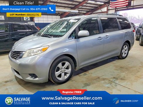 Used 2011 Toyota Sienna LE w/ Towing Pkg FWD image 1