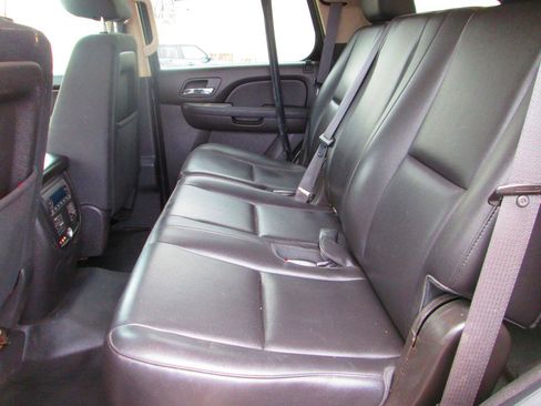 Used 2013 Chevrolet Tahoe 4WD image 11