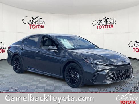 New 2026 Toyota Camry SE image 1