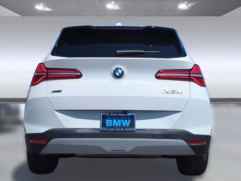 Used 2025 BMW X3 xDrive30i w/ Premium Package image 4