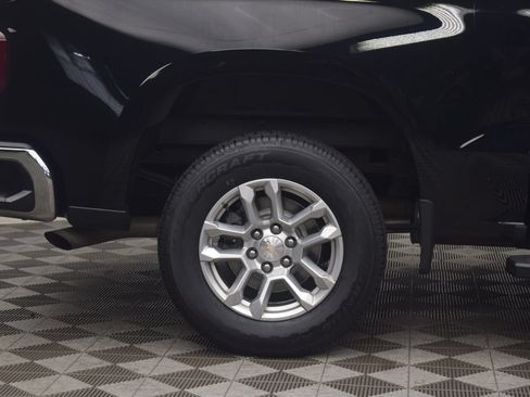 Used 2022 Chevrolet Silverado 1500 LT AWD/4WD image 33