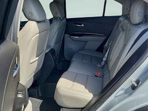 Used 2019 Cadillac XT4 Premium Luxury FWD image 12